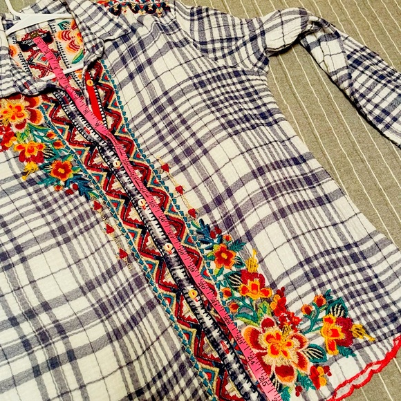 Johnny Was flannel button-down shirt - Picture 5 of 8